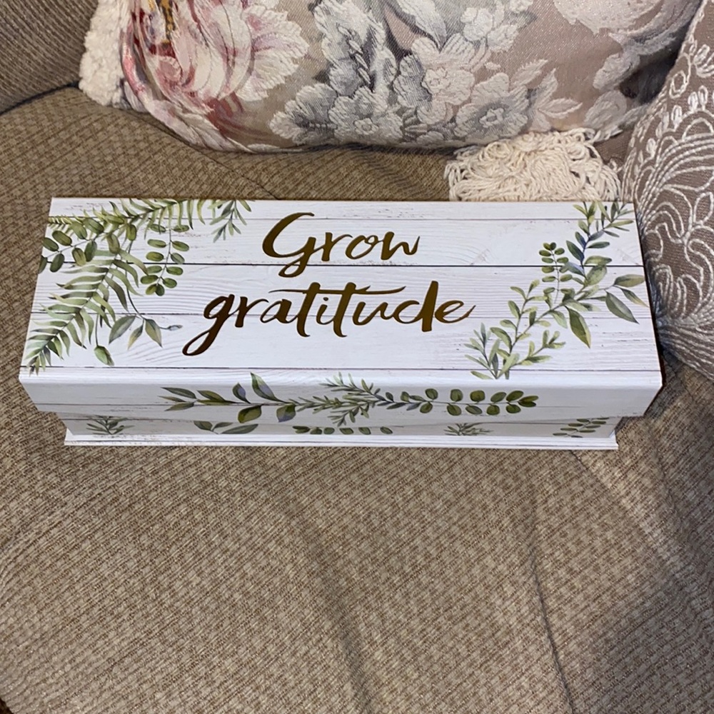 🍃 ⭐️ 🍃 NWT “Grow Gratitude” Gift Box